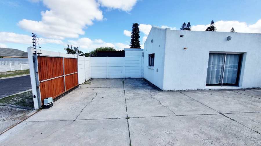 To Let 0 Bedroom Property for Rent in Ferness Estate Western Cape